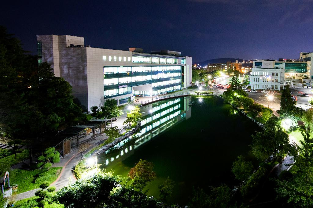 Trường Đại học Quốc gia Gangneung Wonju – 강릉원주대학교